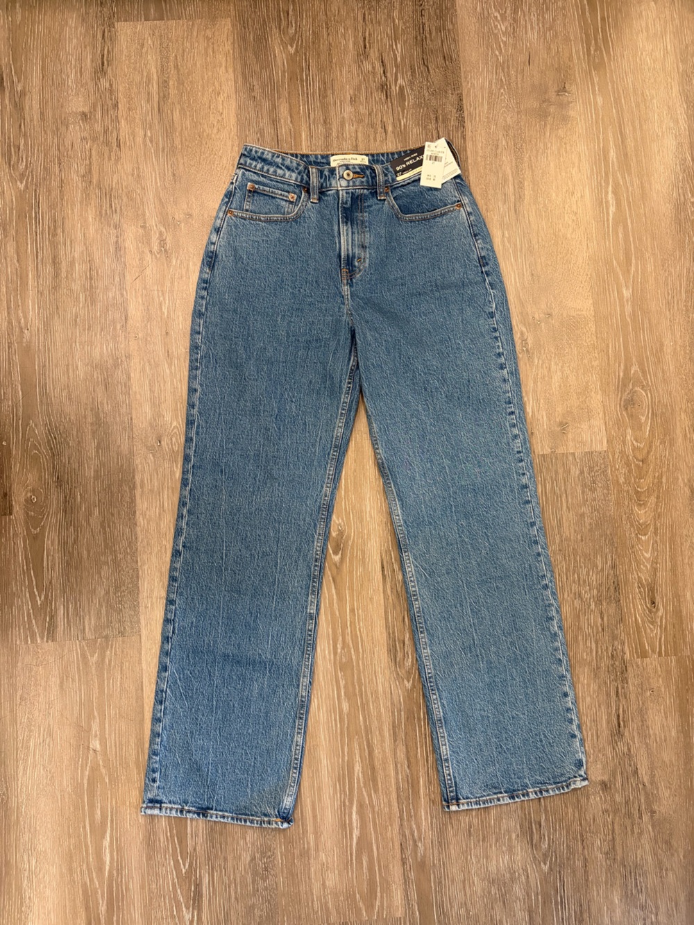NWT Abercrombie & Fitch Blue Jeans